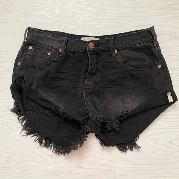 One Teaspoon Women's Bandit Jean Shorts 28 Black Cut Off Button Fly Distressed - Picture 1 of 8